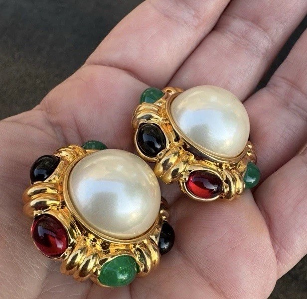 Vintage CINER Mogul Clip Earrings – Pearls, Unworn, Excellent, Signed, Gripoix