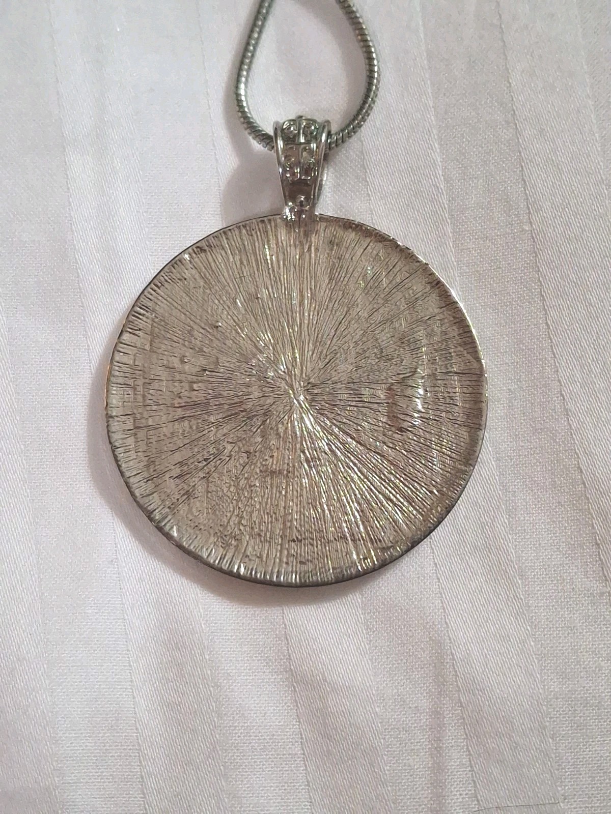 Vintage Y2K Pendant Necklace Floral Design Huge Silver Tone Earthtones Adjusts