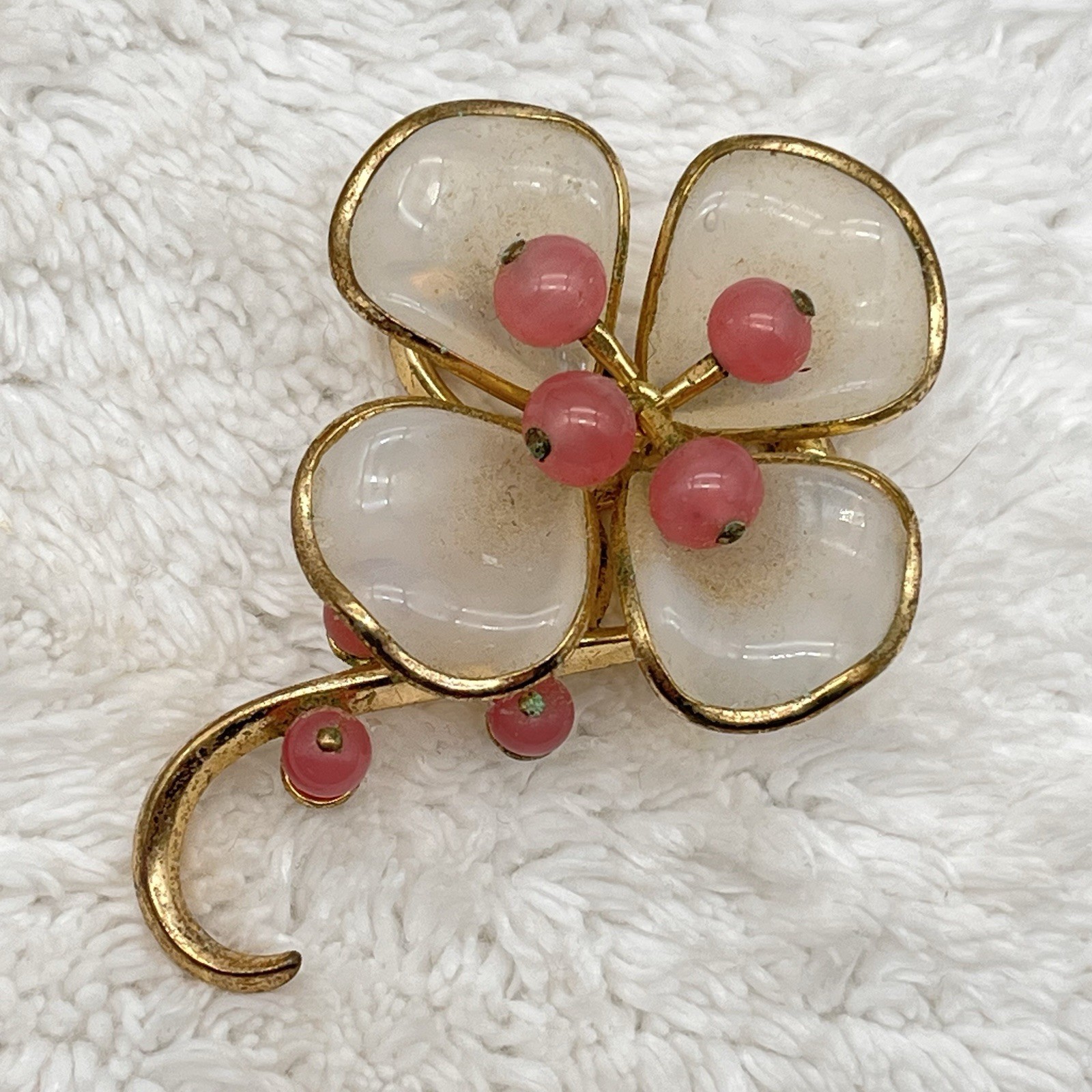 Vintage Trifari Brooch Alfred Phillippe Molded Poured Glass Gripoix Pin RARE 3″