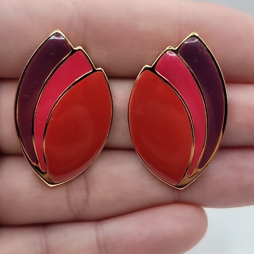 Unsigned Vintage Avon Paradise Colors Purple Pink Red Enamel Pierced Earrings