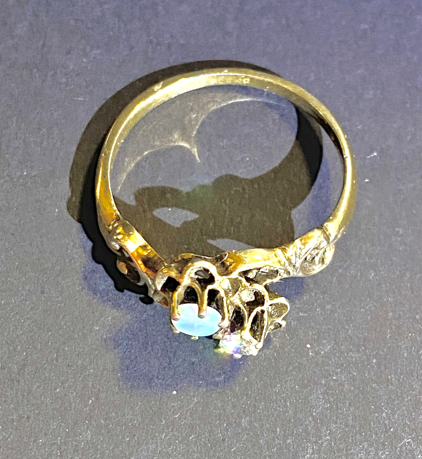 Vintage 14 KP Yellow Gold Diamond and Opal Buttercup Ring Size 6 1/4 6.25