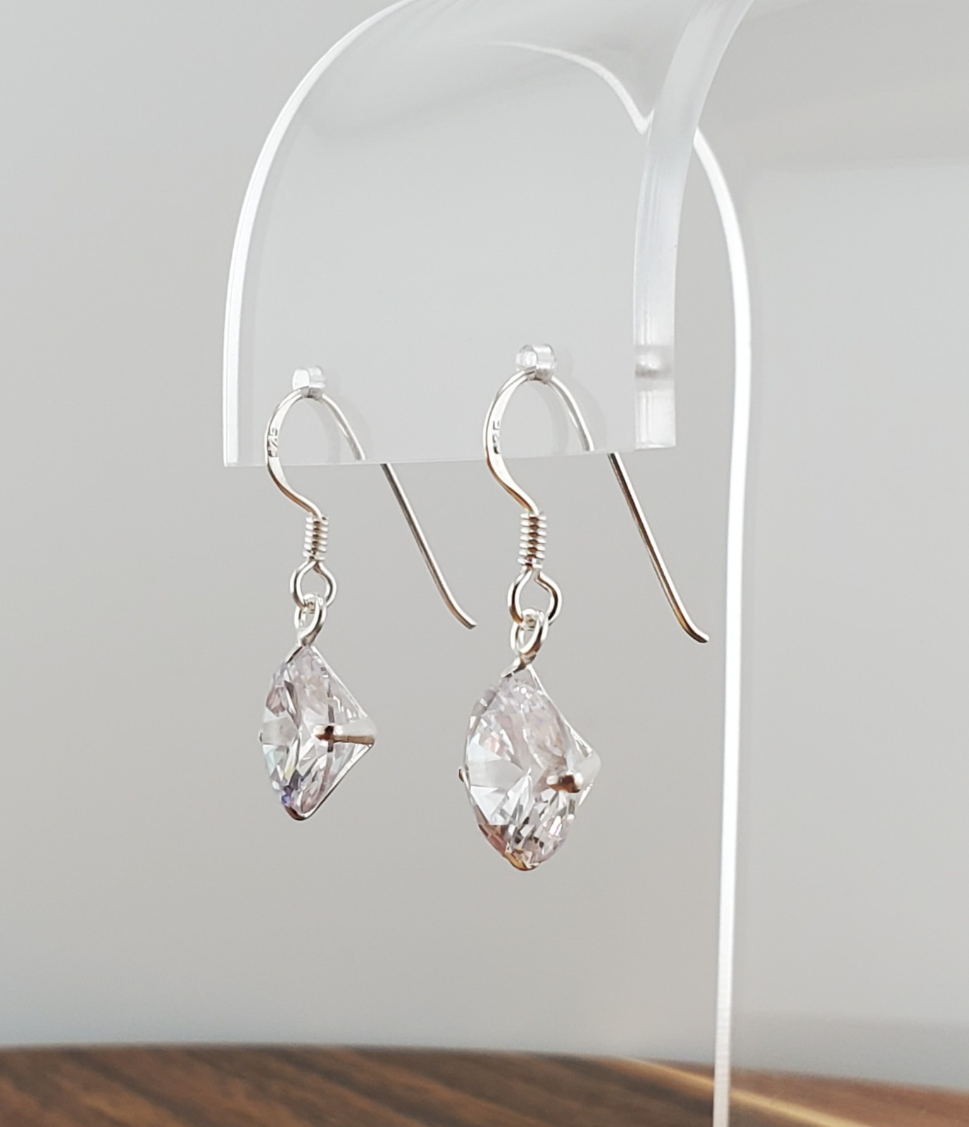 VTG 925 Lead Crystal 1in Drop Earrings Sterling Silver 2gtw Brilliant Faceted