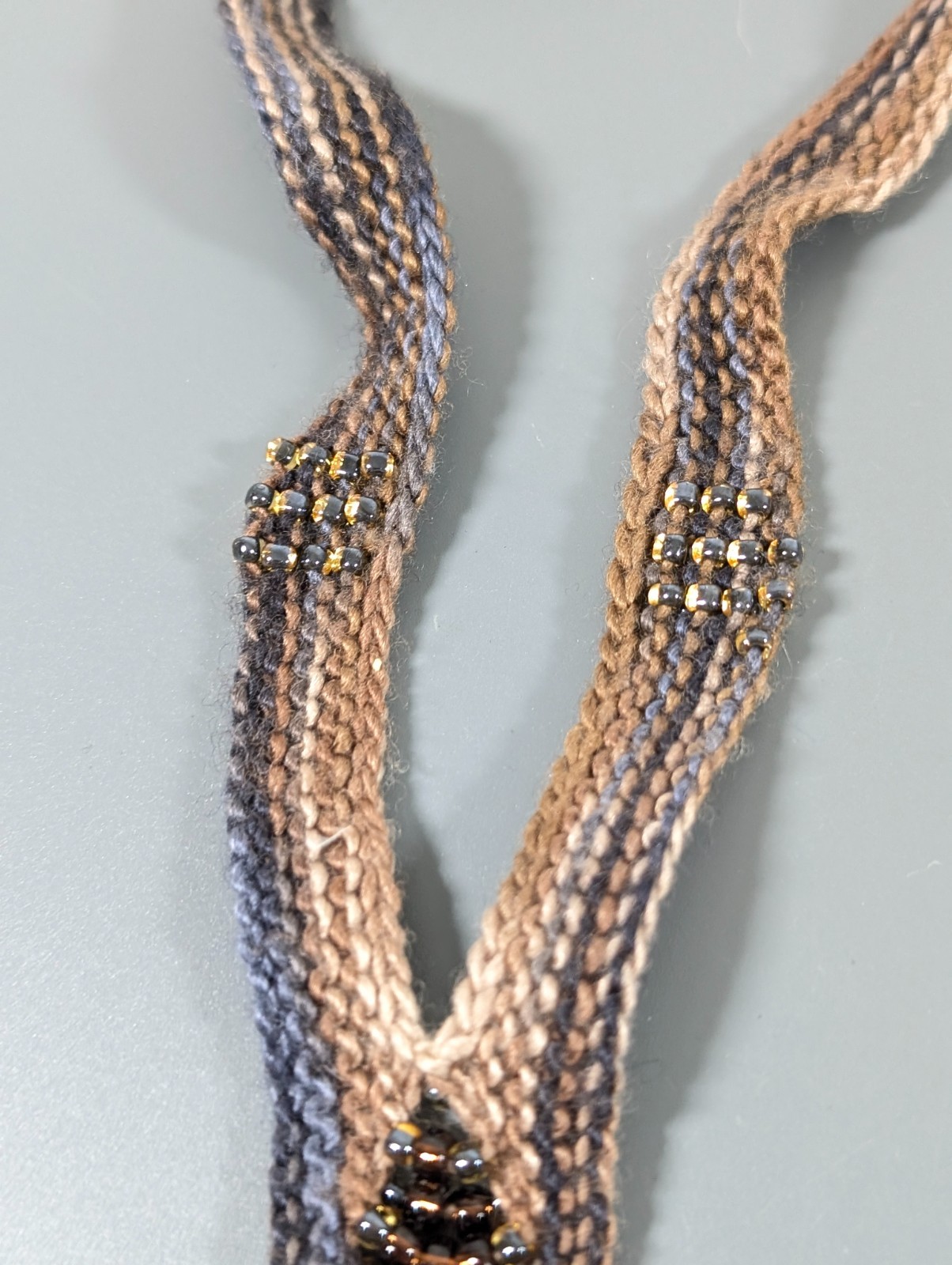Vintage Woven Knit V Shape Statement Necklace Glass Bead Artisan Boho 16″ Collar