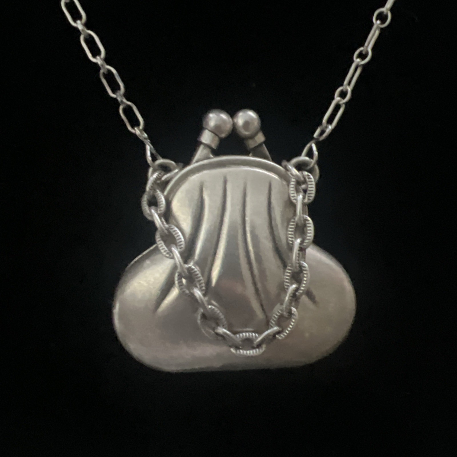 Vintage Iris Lane Working Purse Necklace Locket 35”