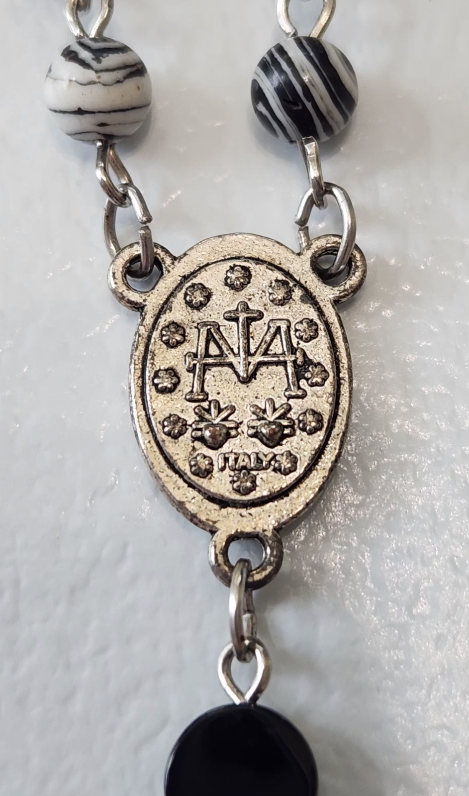 Vintage Italy Creed Sterling Silver Cross black white rosary pendant necklace