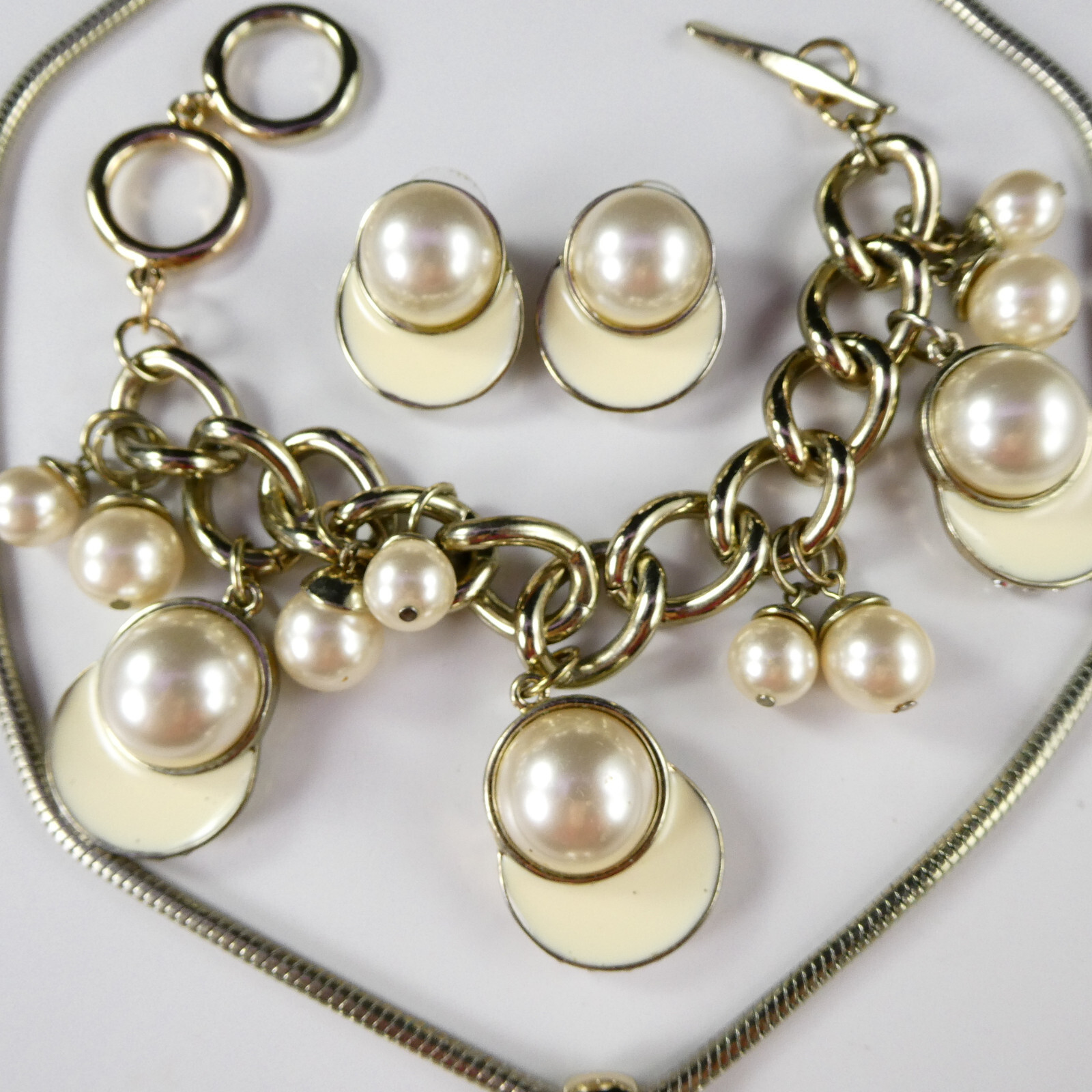 Coldwater Creek Cream Enamel Pearl Necklace Bracelet Earrings Set 3 Piece