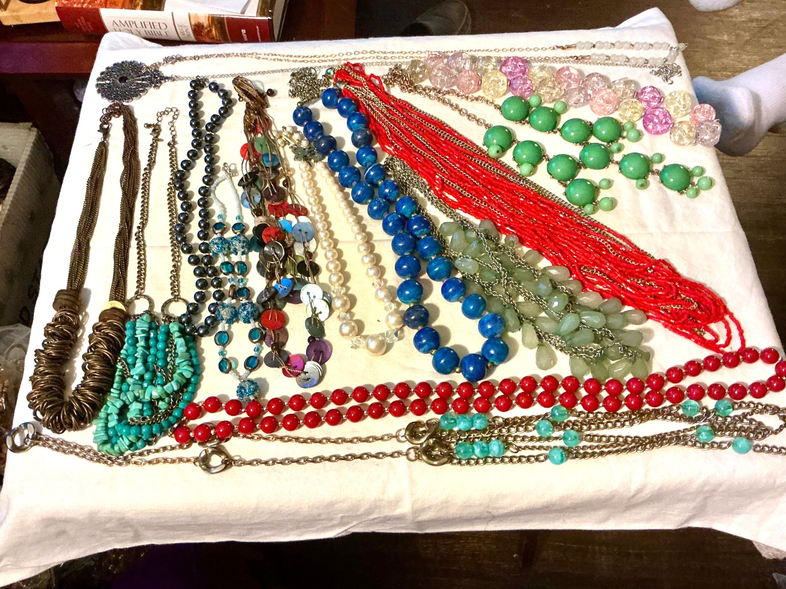 15 piece necklace lot some are vintage