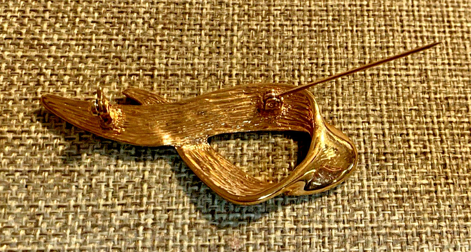 Vintage Brooch Pin Lot of 4 Gold Tone Swirl, Ribbon, Faux Pearl, Oval Teardrop