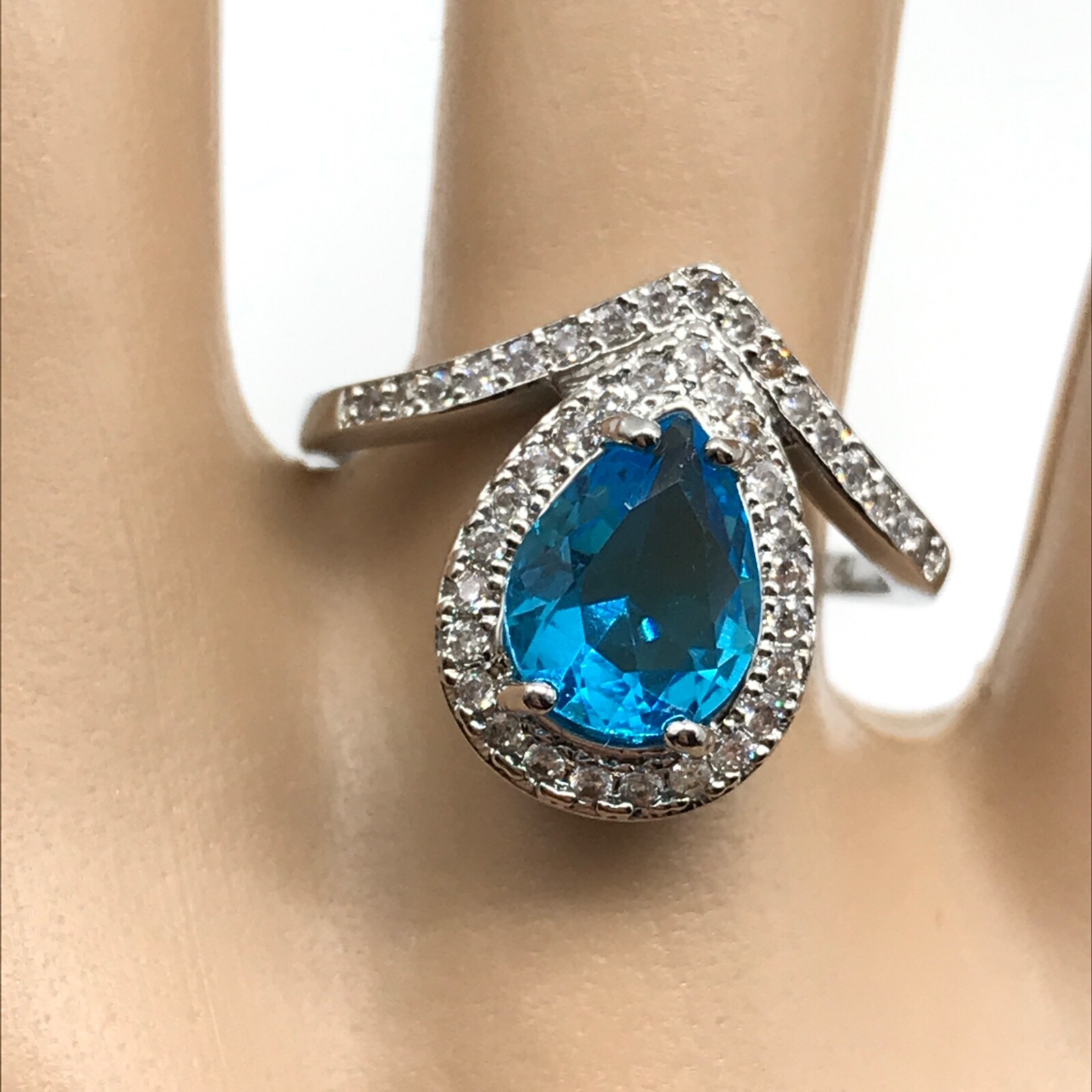 925 Sterling Silver Blue & Clear CZ Accented Ladies Band Ring Size 7.25
