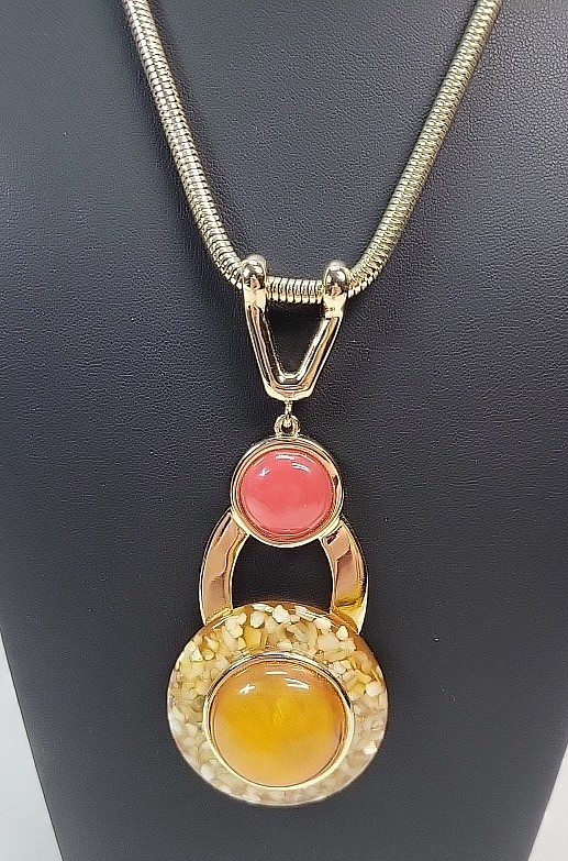 Chico’s Gold Tone Statement Necklace Pink, Orange, Lucite Cream Pendant 16″
