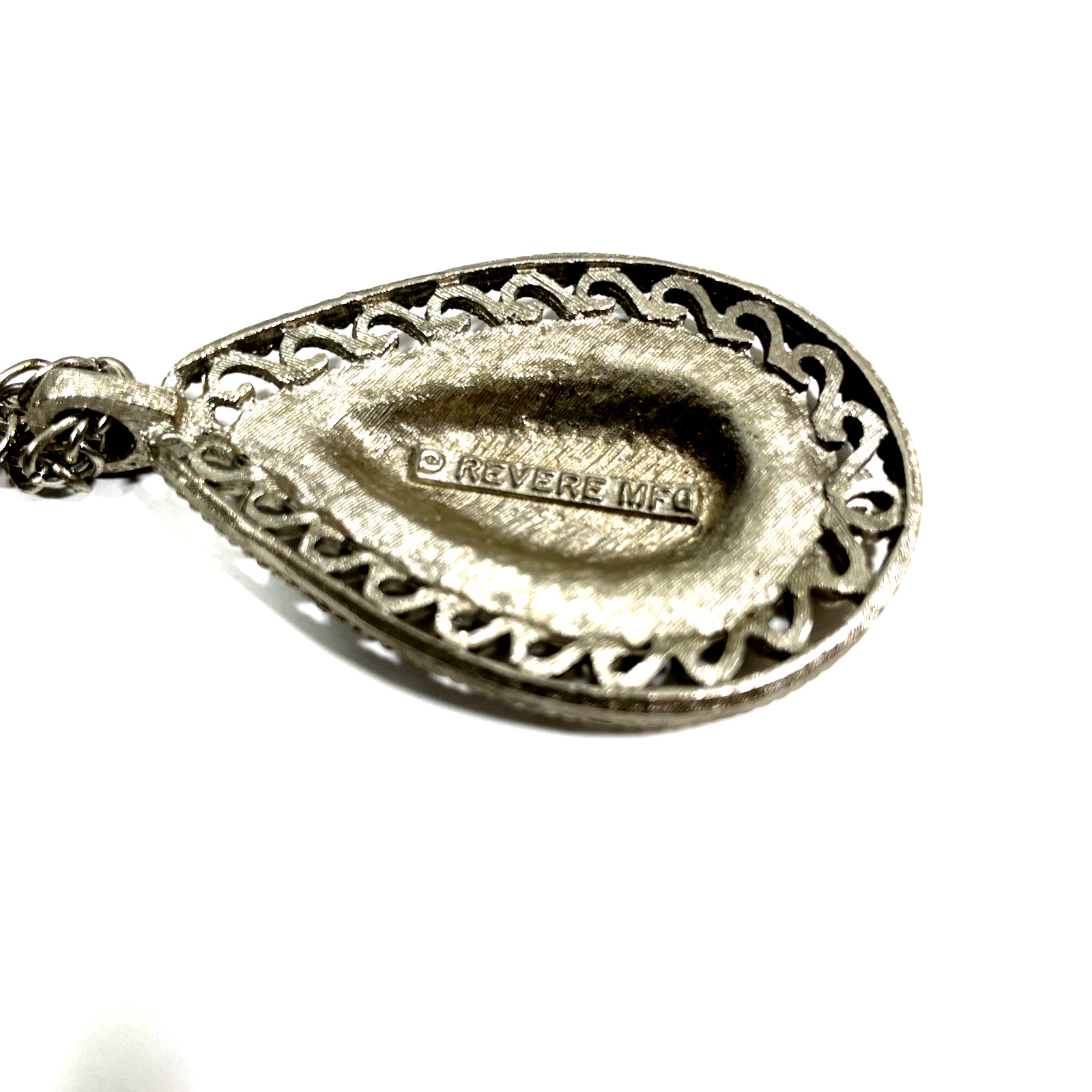 Vtg Silver Tone Teardrop Pendant Necklace Etched Estate Jewelry Signed Revere