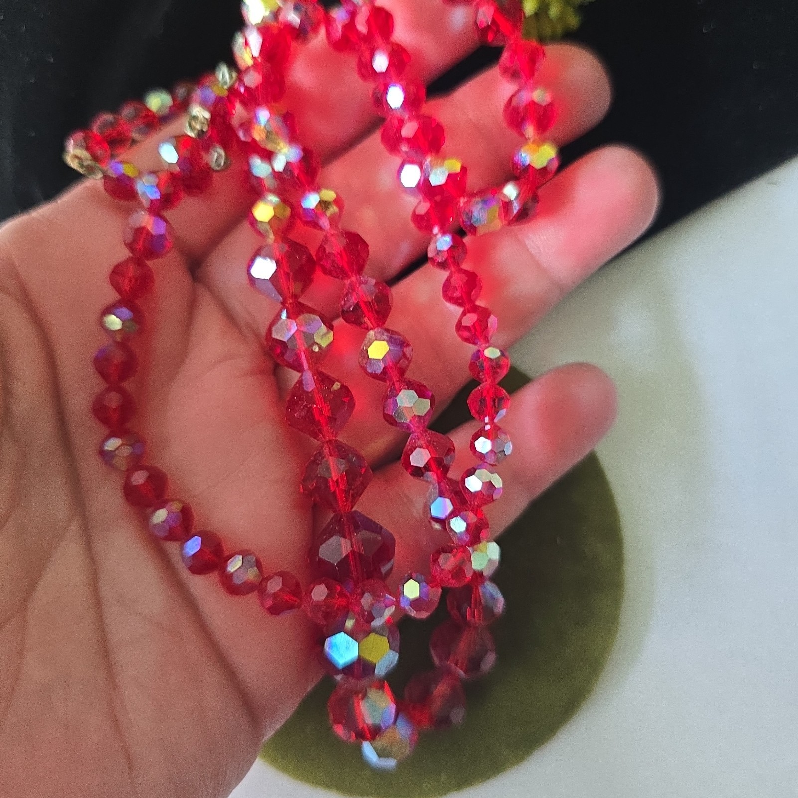 Vintage Red AB Faceted Glass Graduated Beads Necklace Pull On 28″L