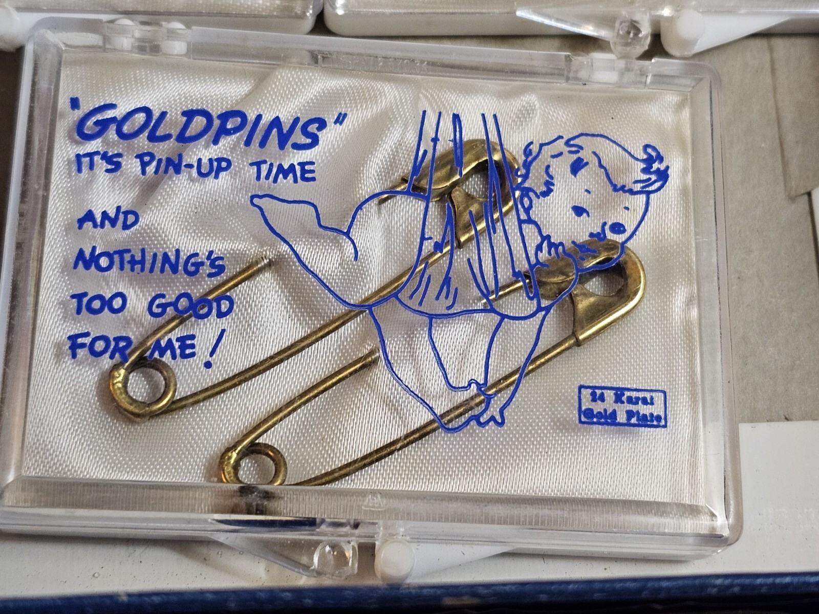 Vtg Goldpins 24K GOLD Plated Baby Bunting Pins 2 Pins Plastic Satin Lined Box