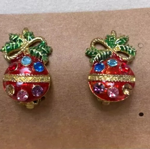 Vtg Christmas Earrings ornaments Gold Green Red Enamel Clip On colorful glass
