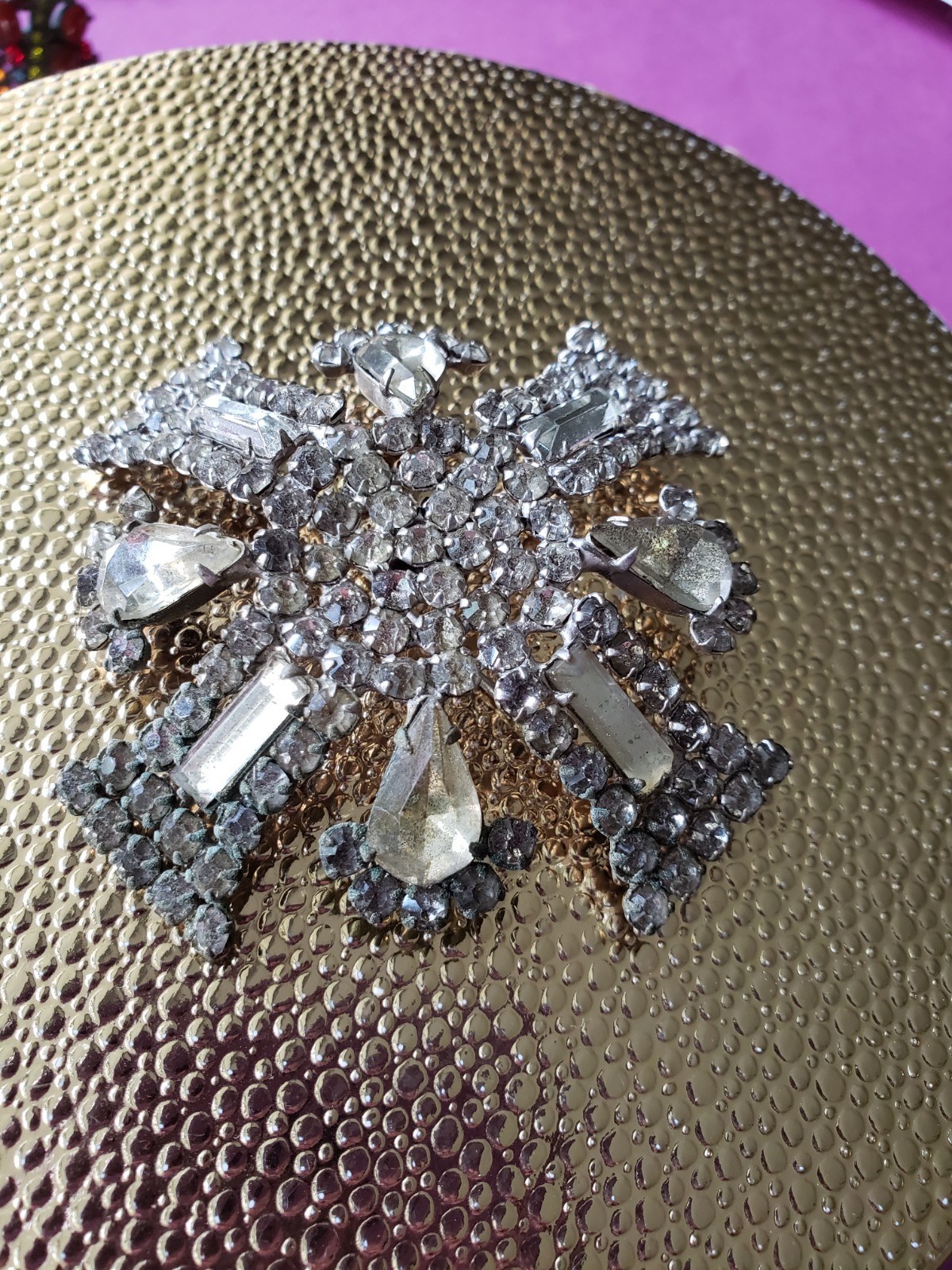 VTG GARNE New York Maltese Cross Prong Set Clear Rhinestone 2.5″ Pot Metal FAB**