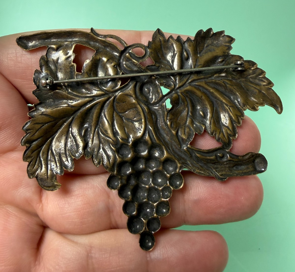 Vintage Brass Repousse Grapevine Grapes Leaves Bold Large Brooch Pin Art Nouveau