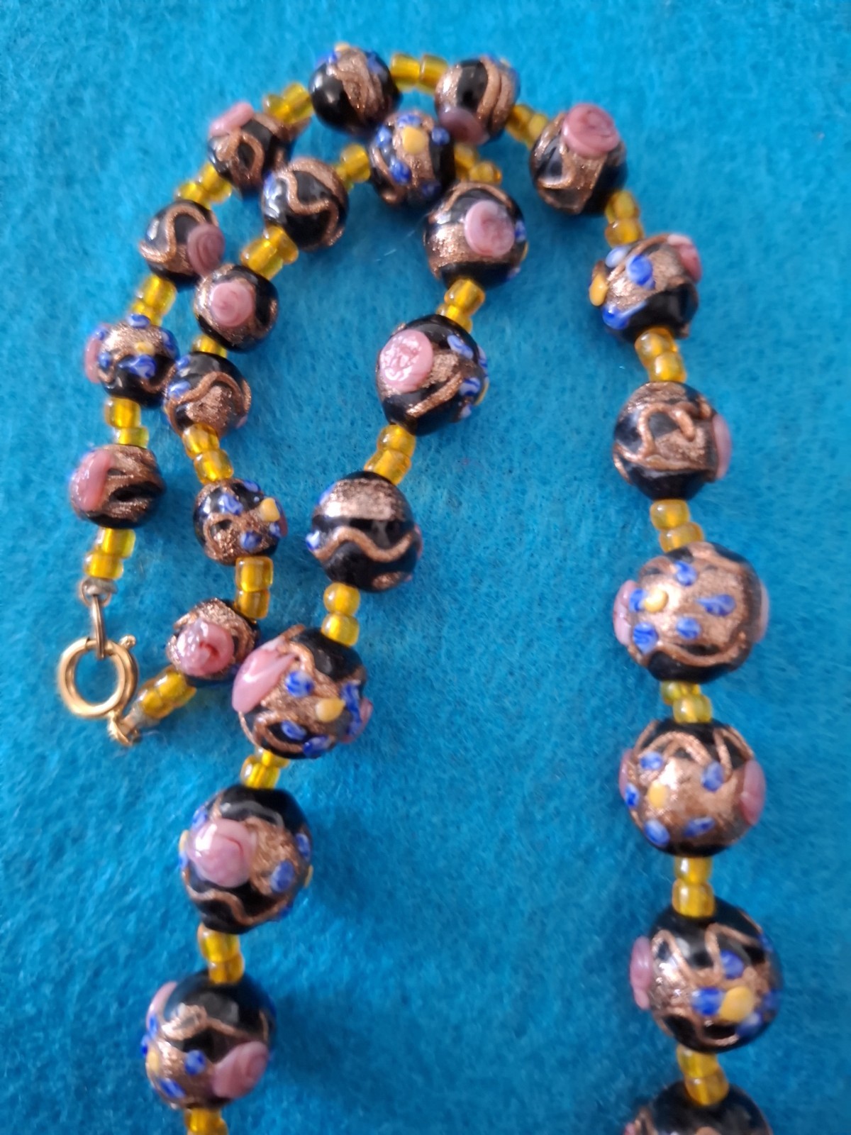 Vtg Italian Murano Copper Foil Venetian Wedding cake Necklace Pink/black Flowers