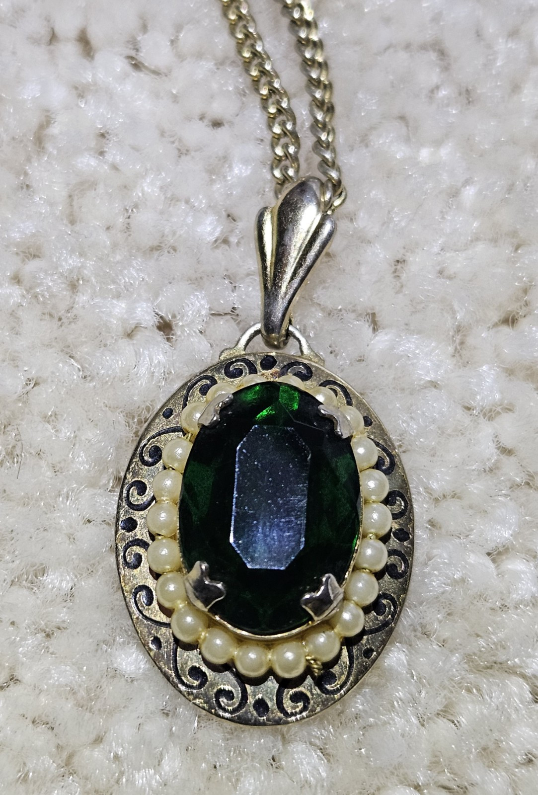 Vintage Emerald Pendant with Pearl Accents On Decorative Gold Tone