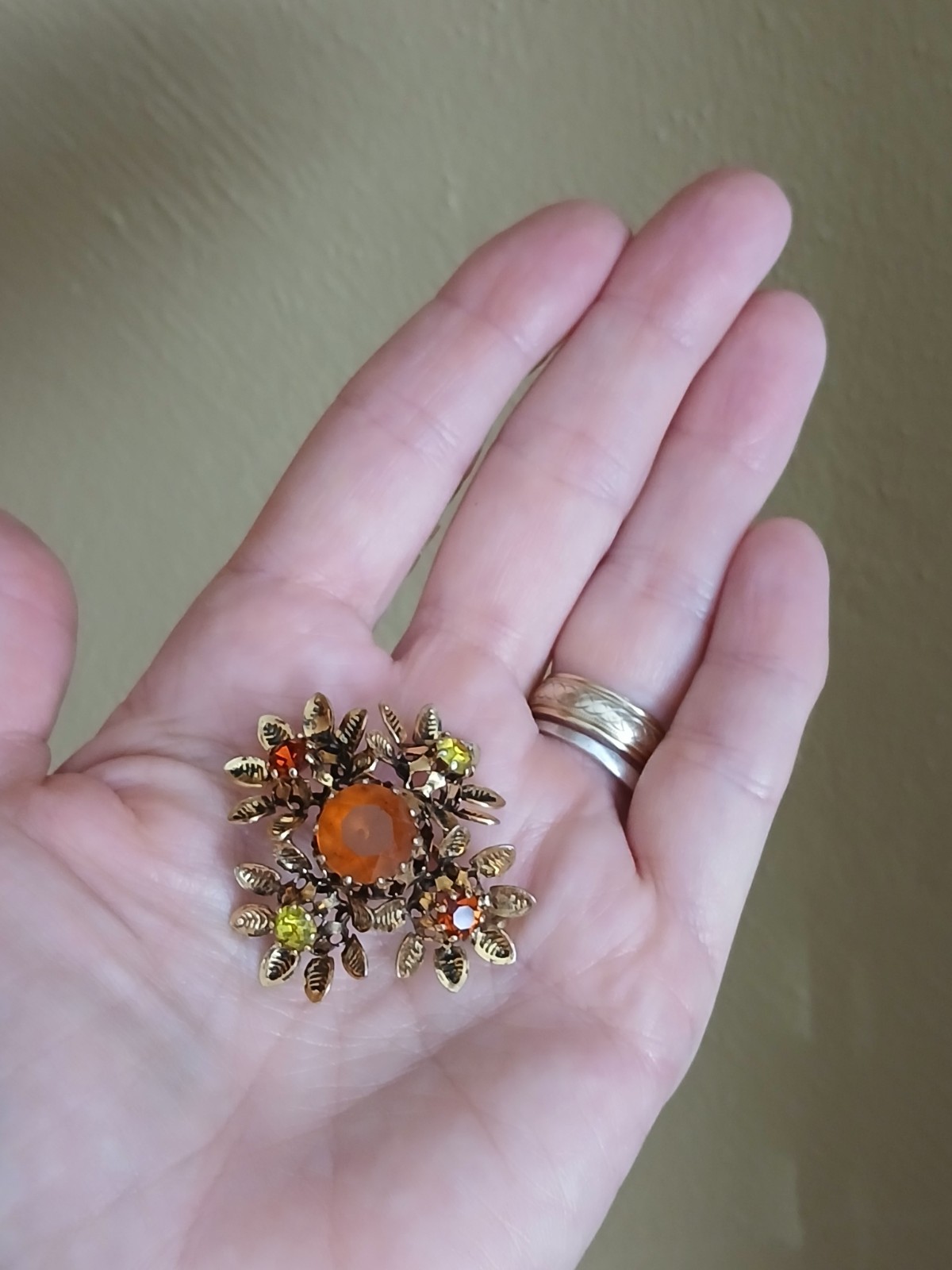 Vintage Austrian Amber Yellow Red Rhinestone Brooch W/Goldtone Leaves