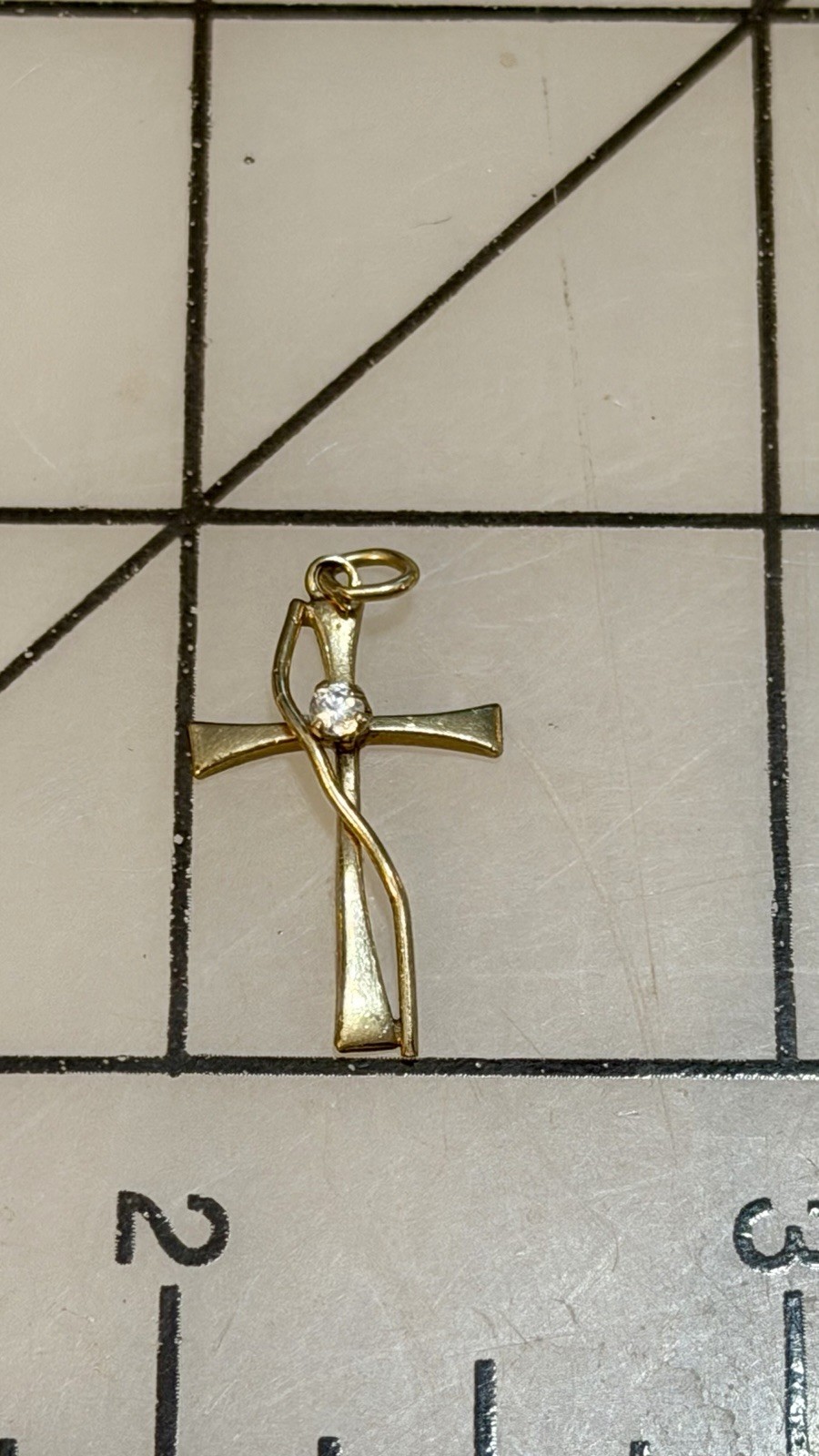 VTG 14k Gold Filled Cross Pendant NECKLACE RELIGIOUS CHARM Dainty