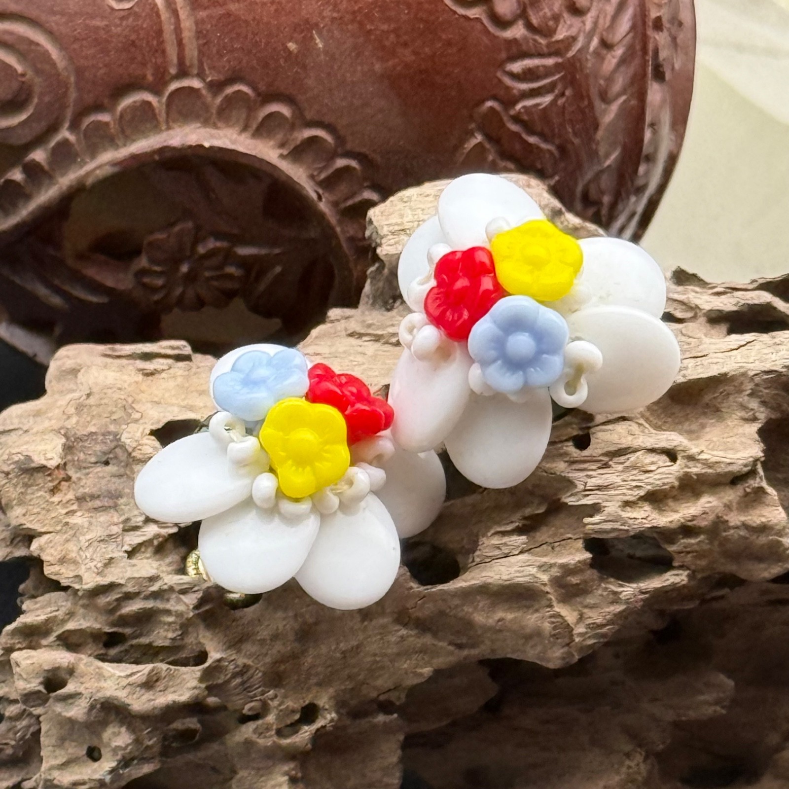 Vintage West Germany White Lucite Flower Screwback Earrings 1950s Floral