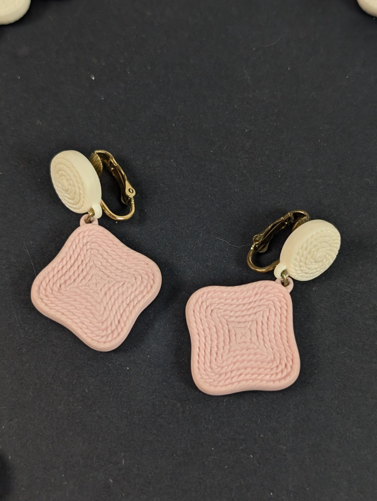 Vintage 80’s 90’s Jewelry Set Pastel White Purple Pink Beaded Rope Shaped Dangle