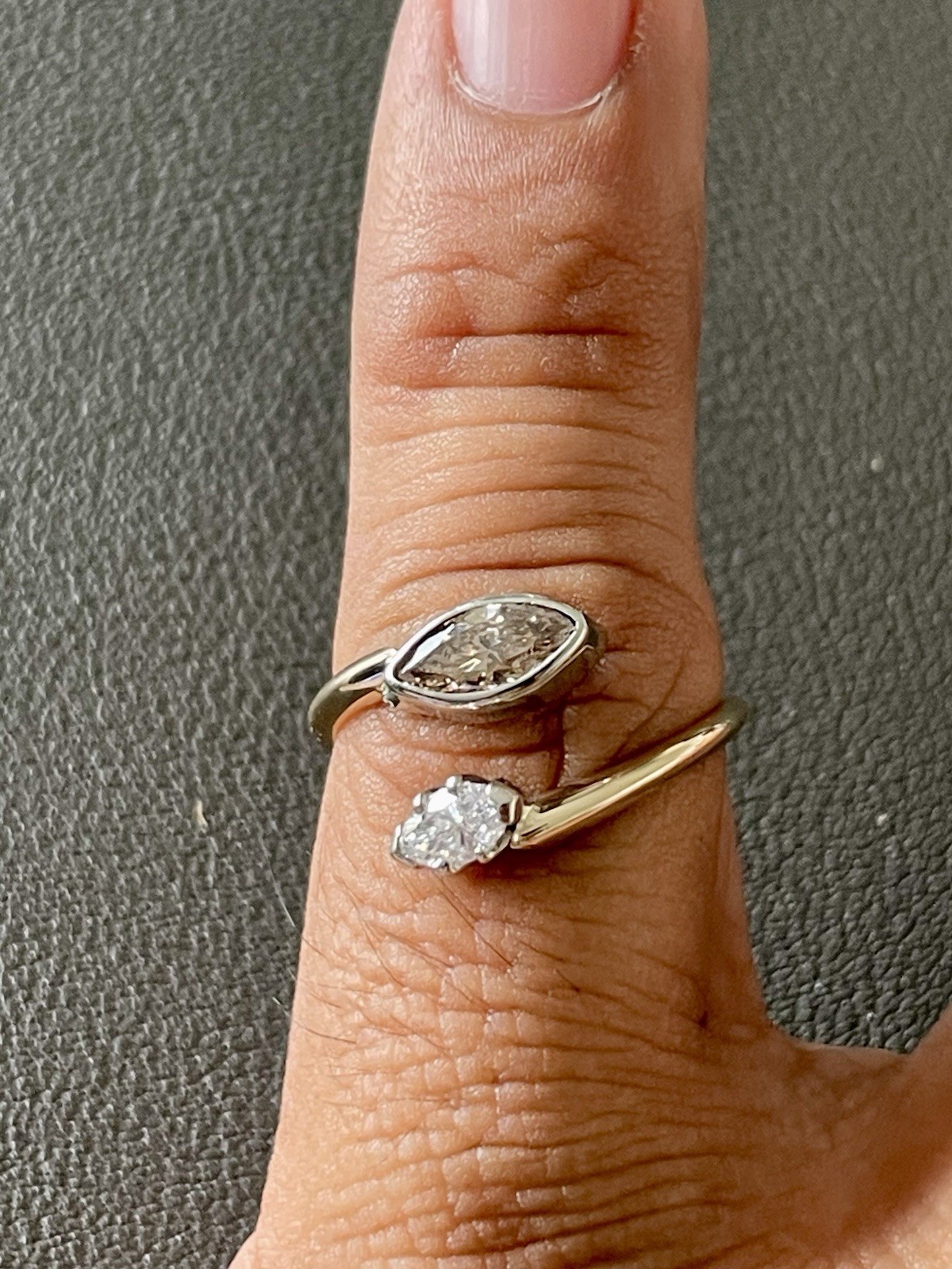14KT Yellow/White Gold 0.70CTW Champagne And White Diamond Ring. Size 6.75(B44)
