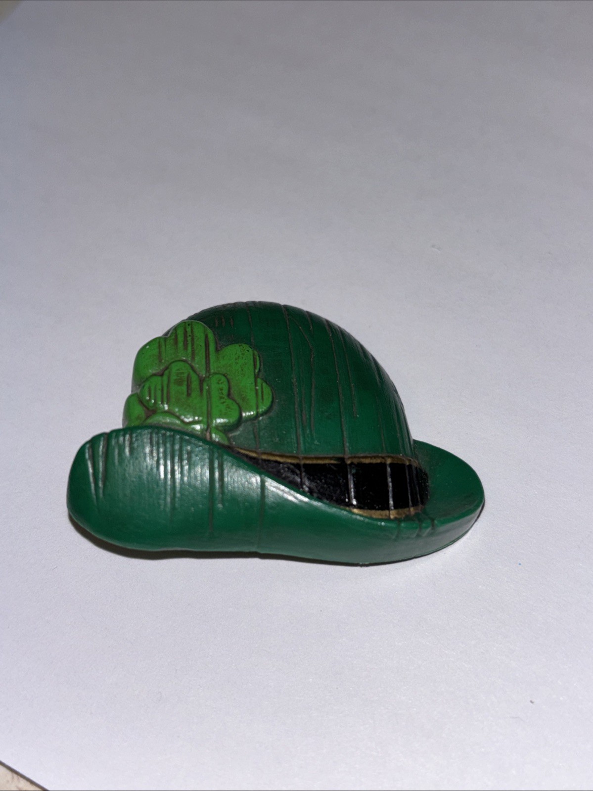 Vintage Hallmark St. Patrick’s Day Irish Hat Leprechaun Shamrock Brooch Pin