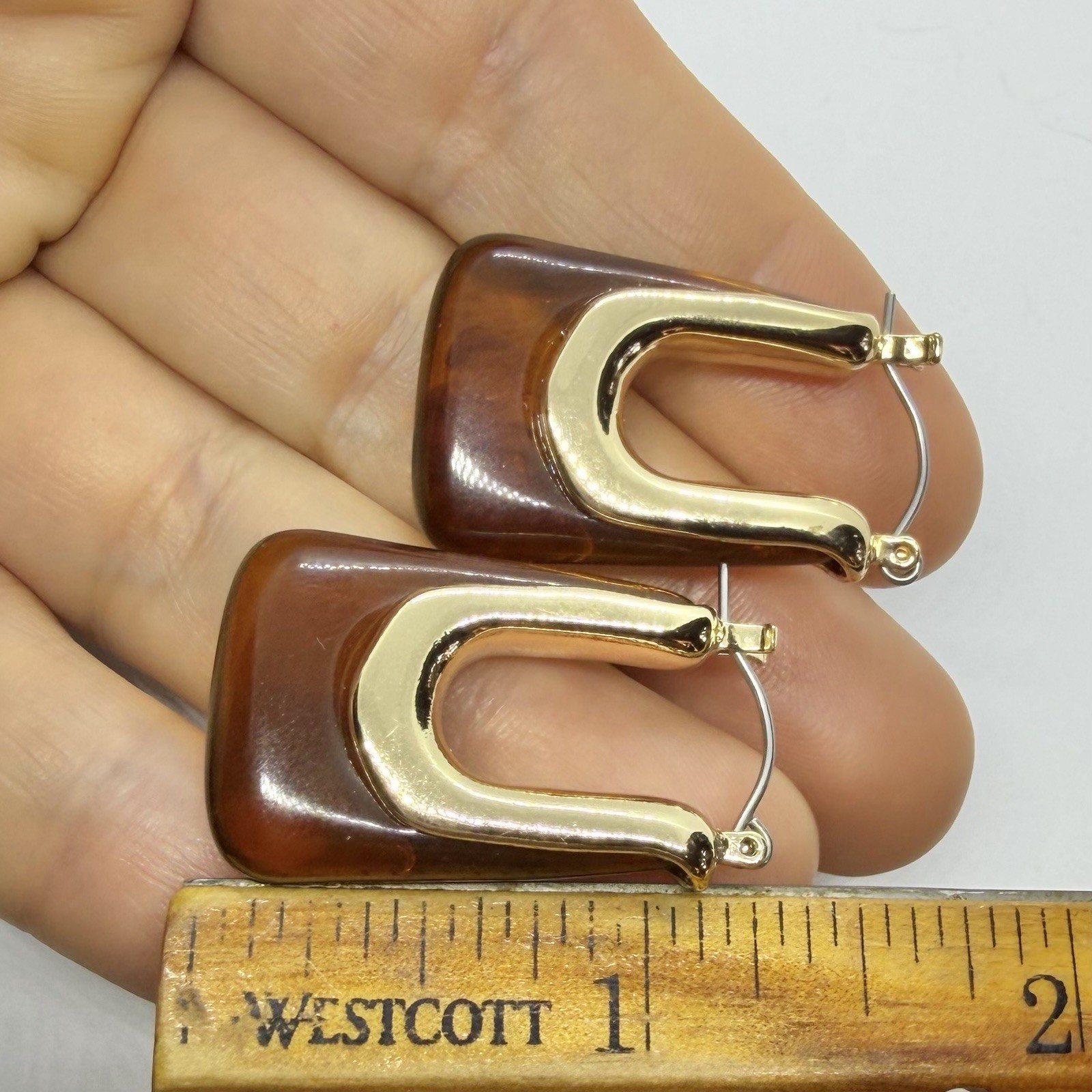 Vtg Amber Resin Chunky Saddle Hoop Statement Boxy Drop Earrings Goldtone Post