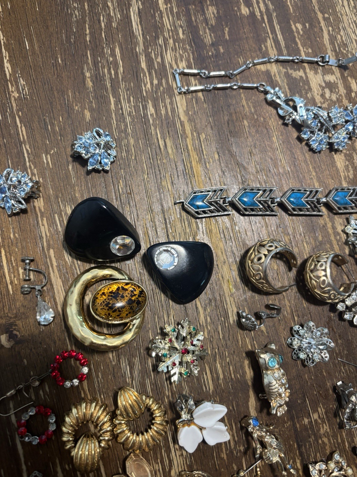 Vintage Costume Jewelry Broken Earrings Necklace Brooch MCM Large Lot