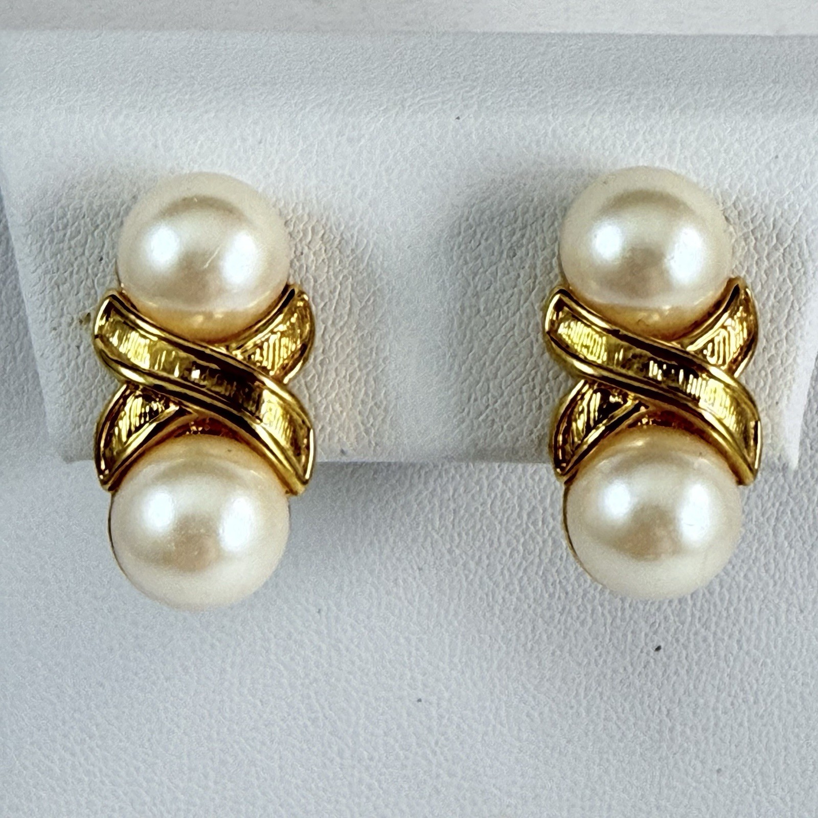 Vintage NAPIER Faux Pearl Gold Tone Adjustable Clip on Earrings