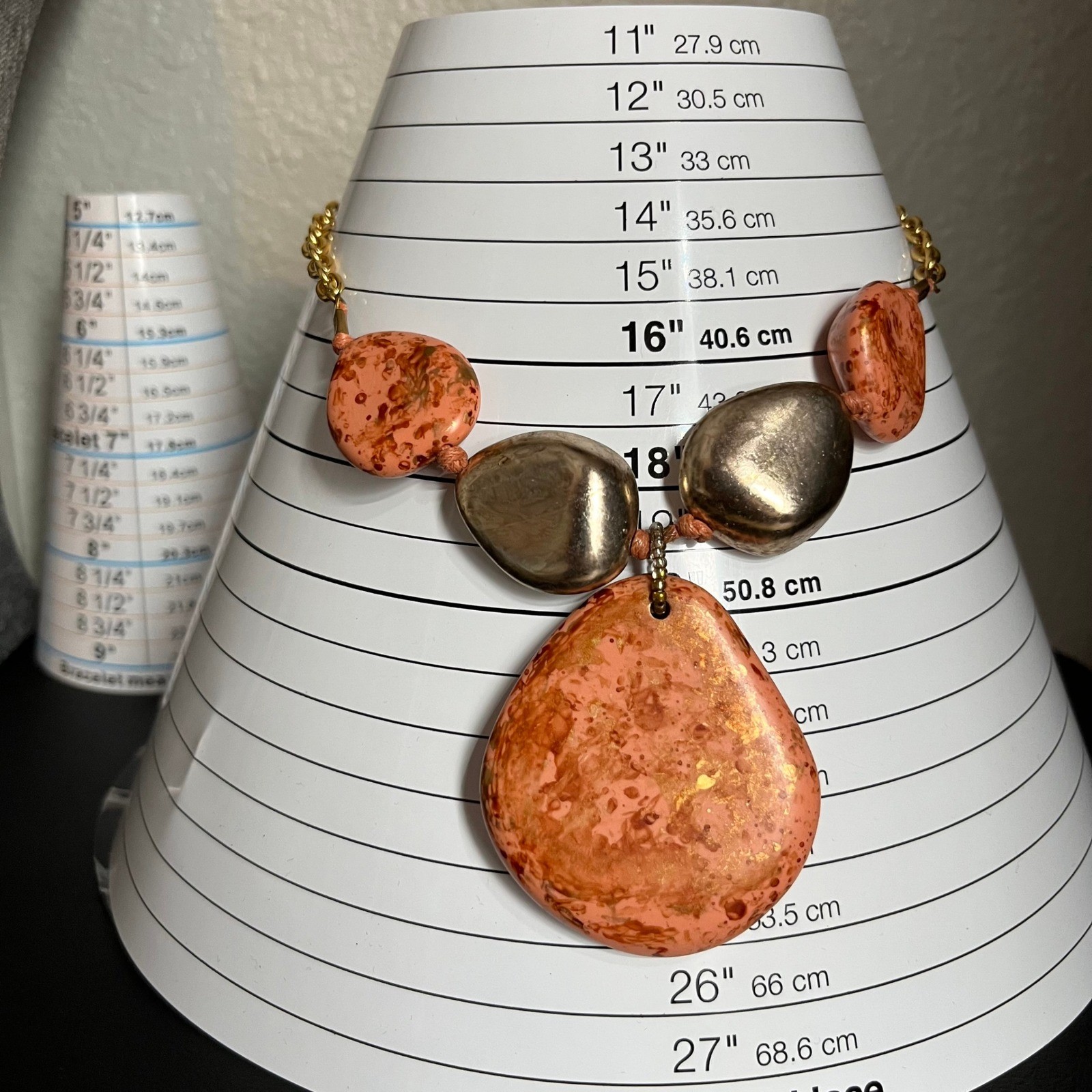 Worthington Bold Collection Statement Necklace Gold Tone Peach Mottled Stone New