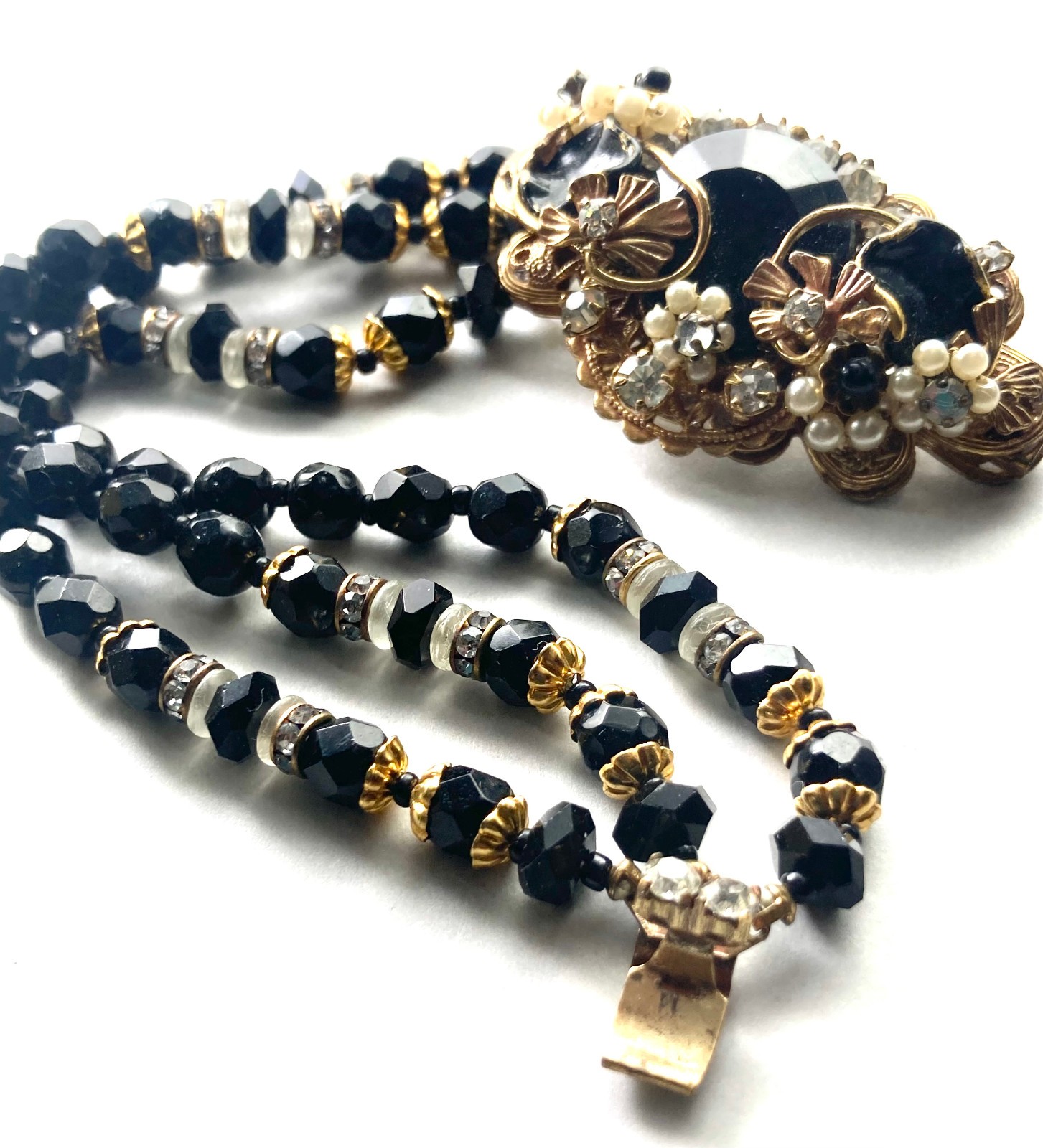 Vtg Unsigned Demario / Haskell 3 Strand Jet Black Glass Bracelet w Cluster Clasp