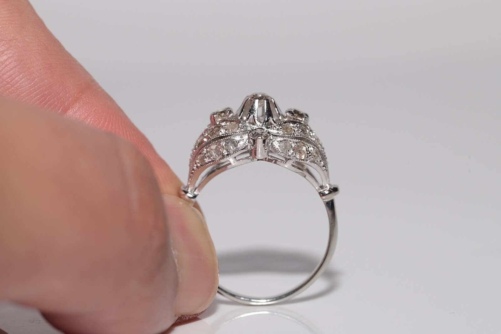 Antique 18k Gold Circa 1920s Art Deco Handcrafted Natural Diamond Decorated Ring
