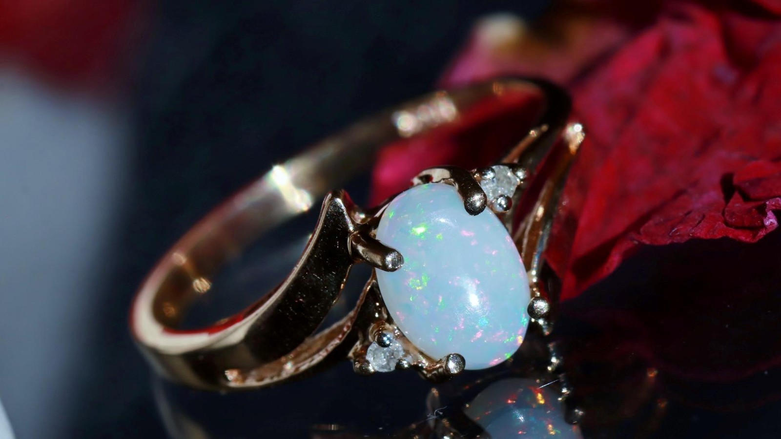 10k yellow gold size 5 ring 0.355ct Australian fiery opal diamond 1.52gr N3815