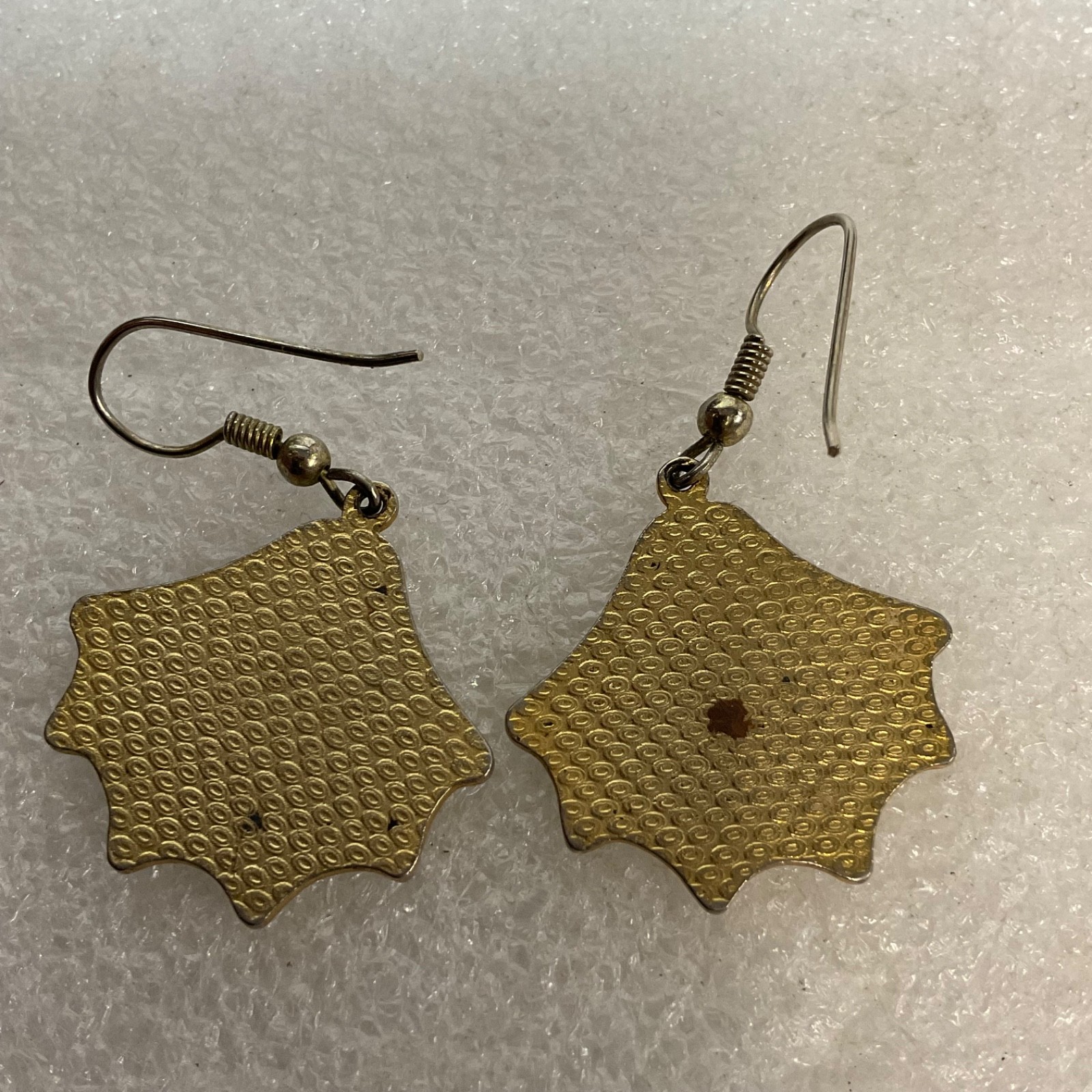 Vintage Web Gold Tone Cloisonné Earrings Black White Enamel Fan Shape Dangle