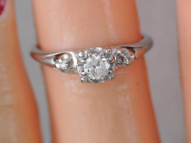 VINTAGE JABEL SOLID 18K WHITE GOLD 3 DIAMOND RING sz 3 3/4