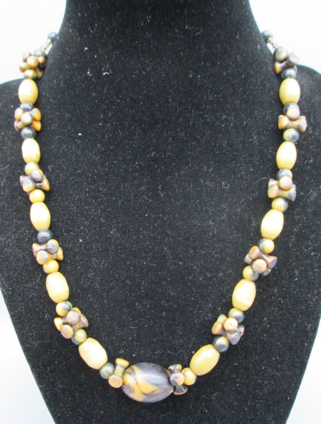 Tortoise Shell Print Acrylic Bead Artisan Made 17″ Necklace Vintage Estate 70’s