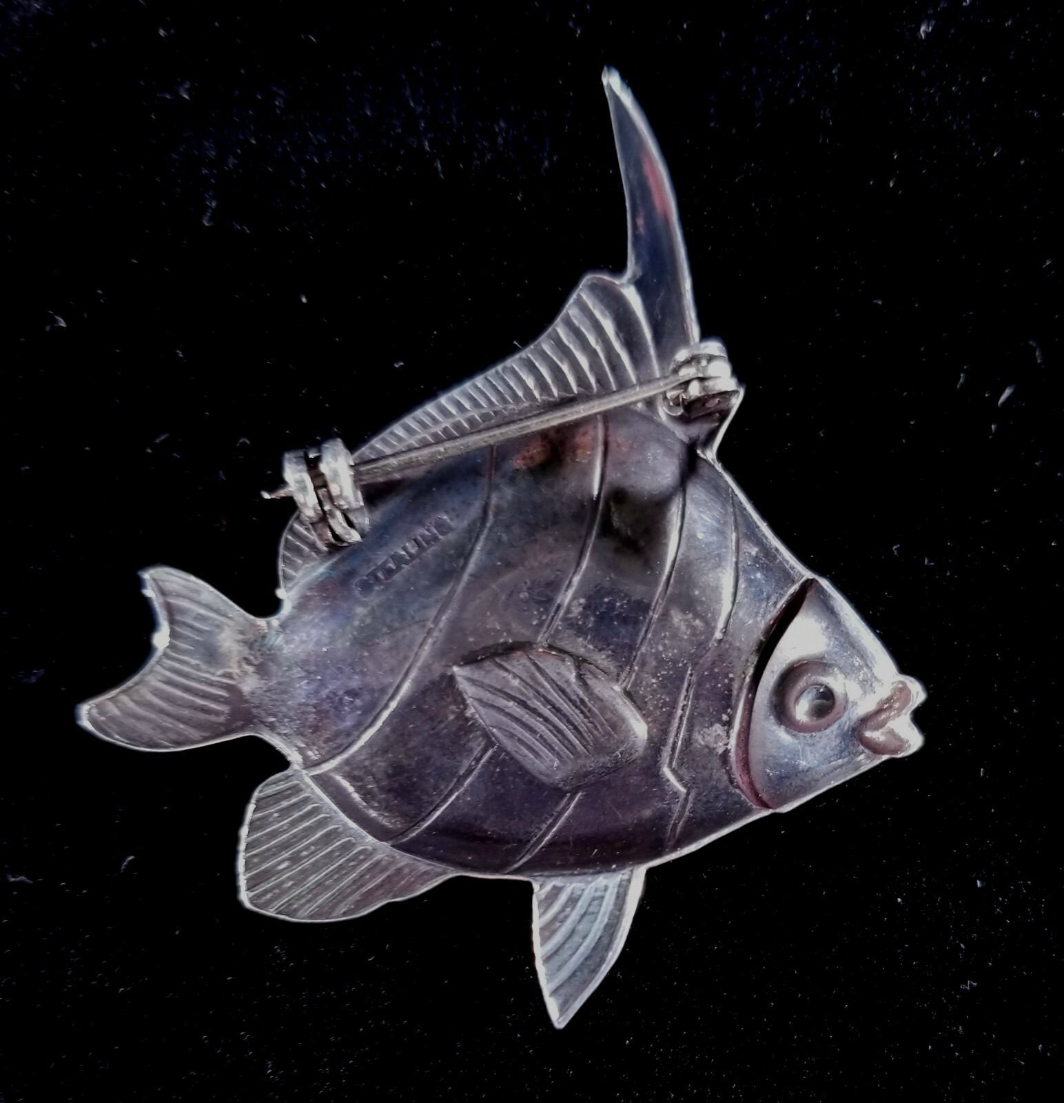 Modern Fish Brooch Or Pin Marked Sterling Silver 5 Grams 2 1/4 x1 7/8 Inches EXC