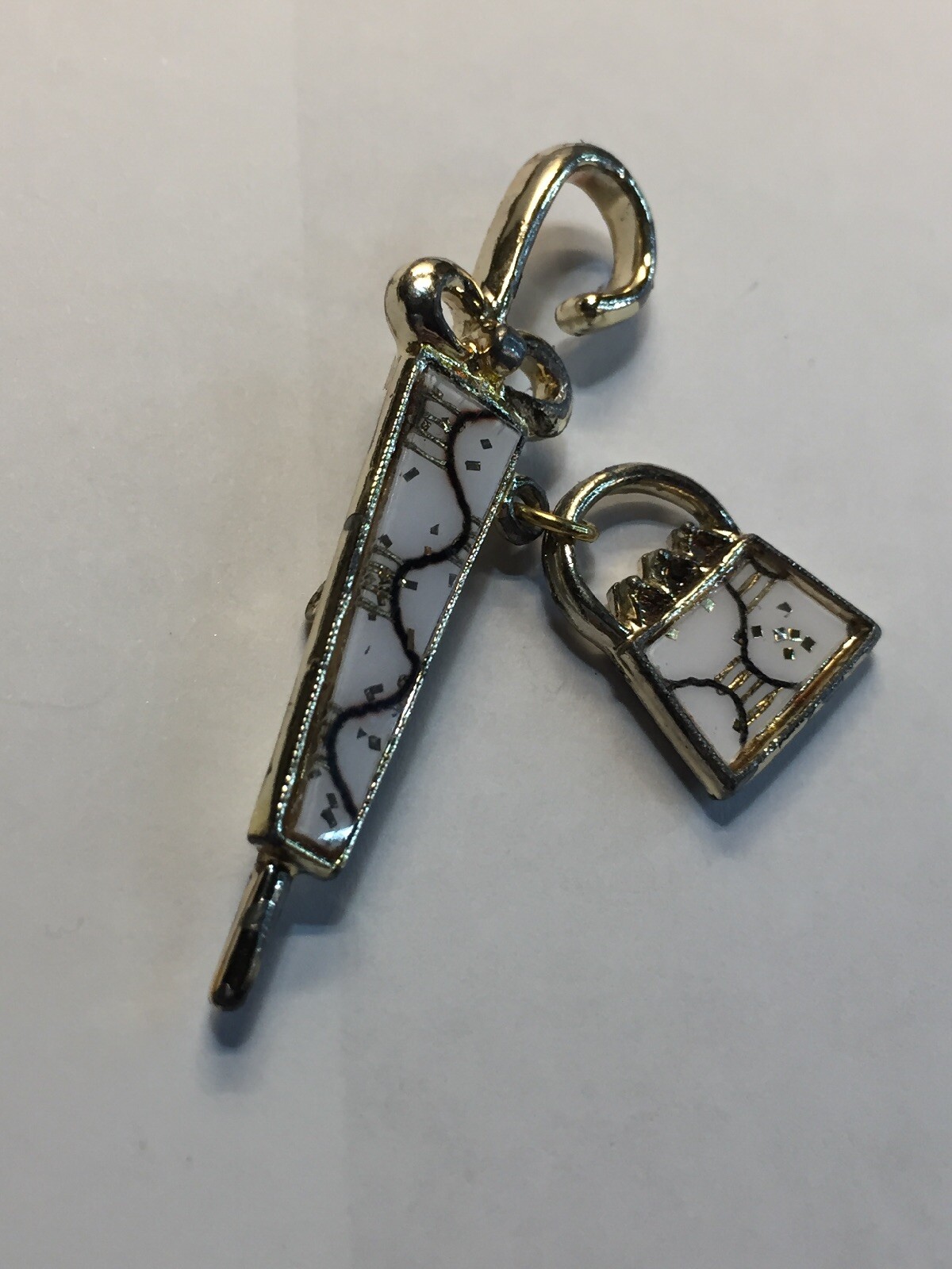 Vintage 2 3/8″ White Gold Enameled Umbrella w/Dangling Purse Brooch Pin