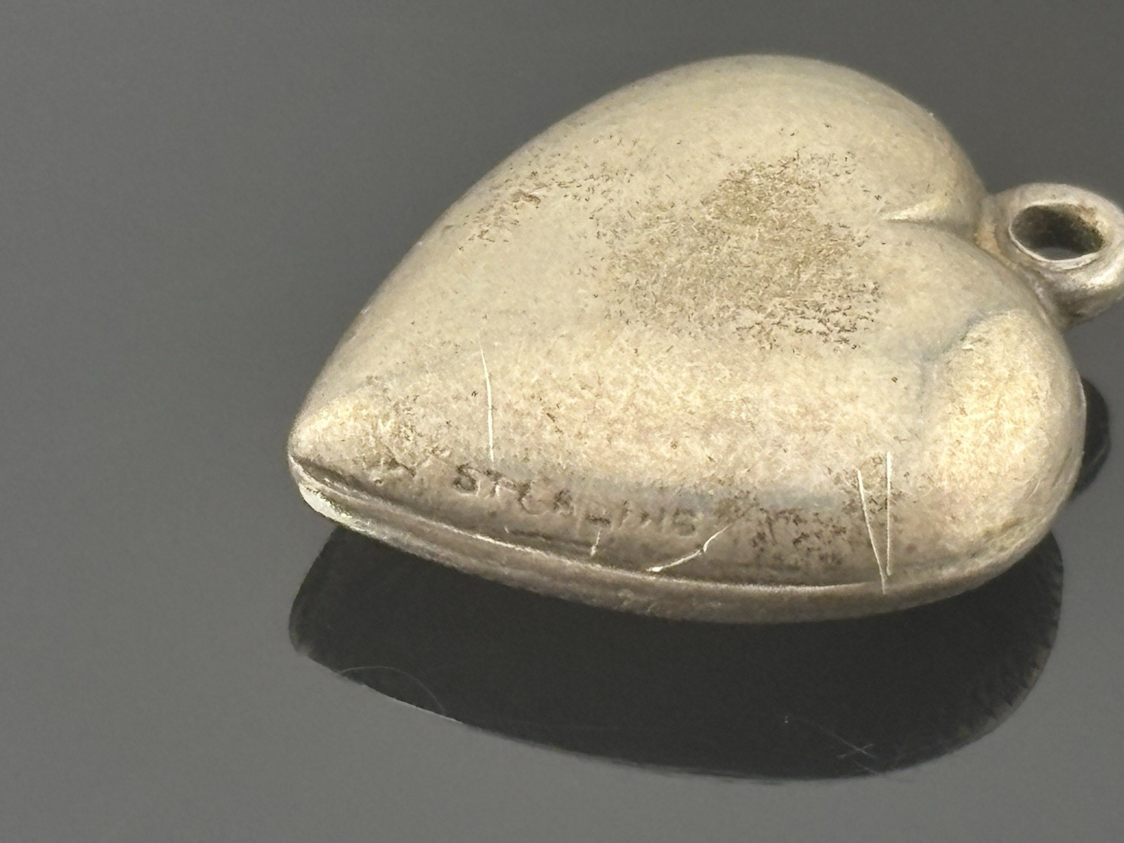 Vtg Single Sterling Silver Puff Heart Charm One Side Etched No Jump Ring 11/16″