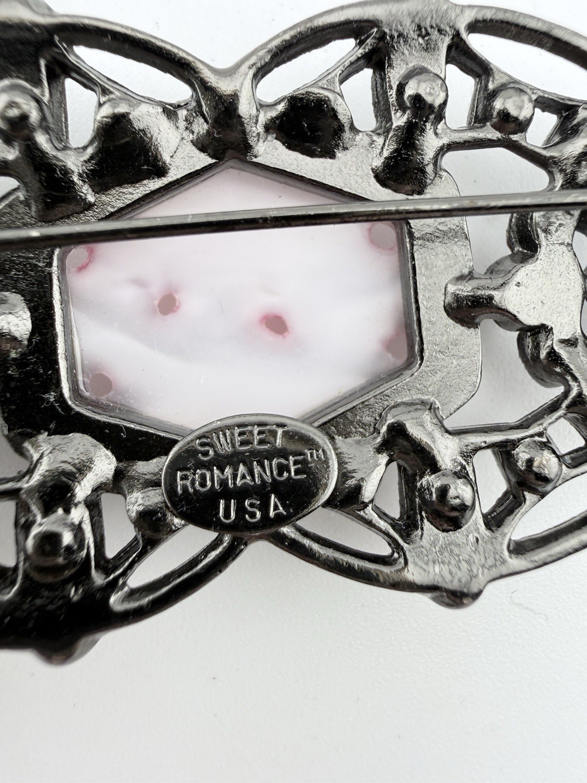 SWEET ROMANCE GUNMETAL PINK & BLUE RHINESTONE BROOCH K686C