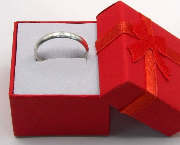Vintage CW 925 Sterling Silver 3mm Sz 9 Unisex Wedding Band Ring