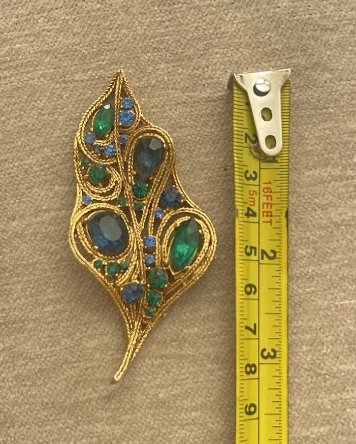 Vintage Leaf Brooch La Roco 50s Gold Tone 3 1/2” Blue Green Rhinestones Unsigned