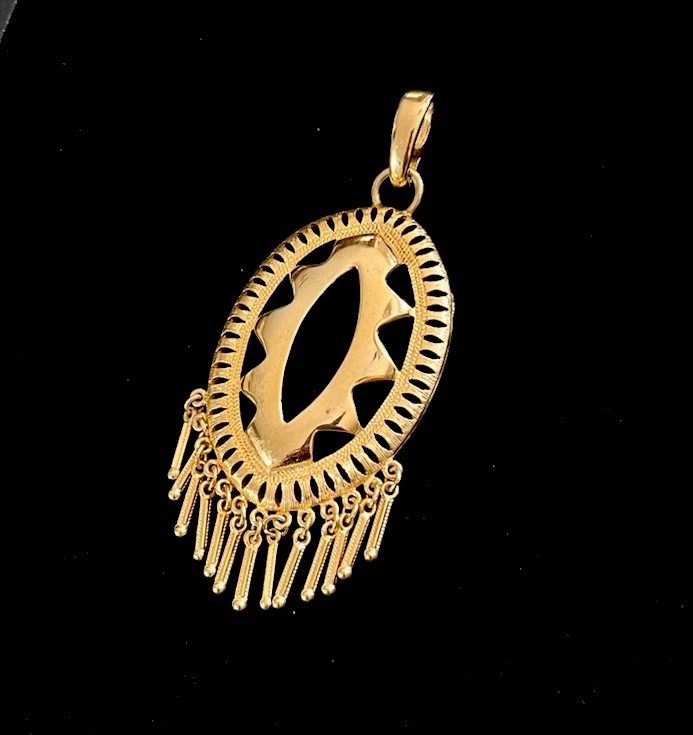Vintage Large Gold Tone Tribal Brutalist Boho Fringe Open Oval Spike Pendant