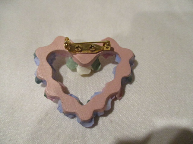AVON Hearts & Flowers Brooch Genuine Porcelain in Variety of Pastel Colors 1998