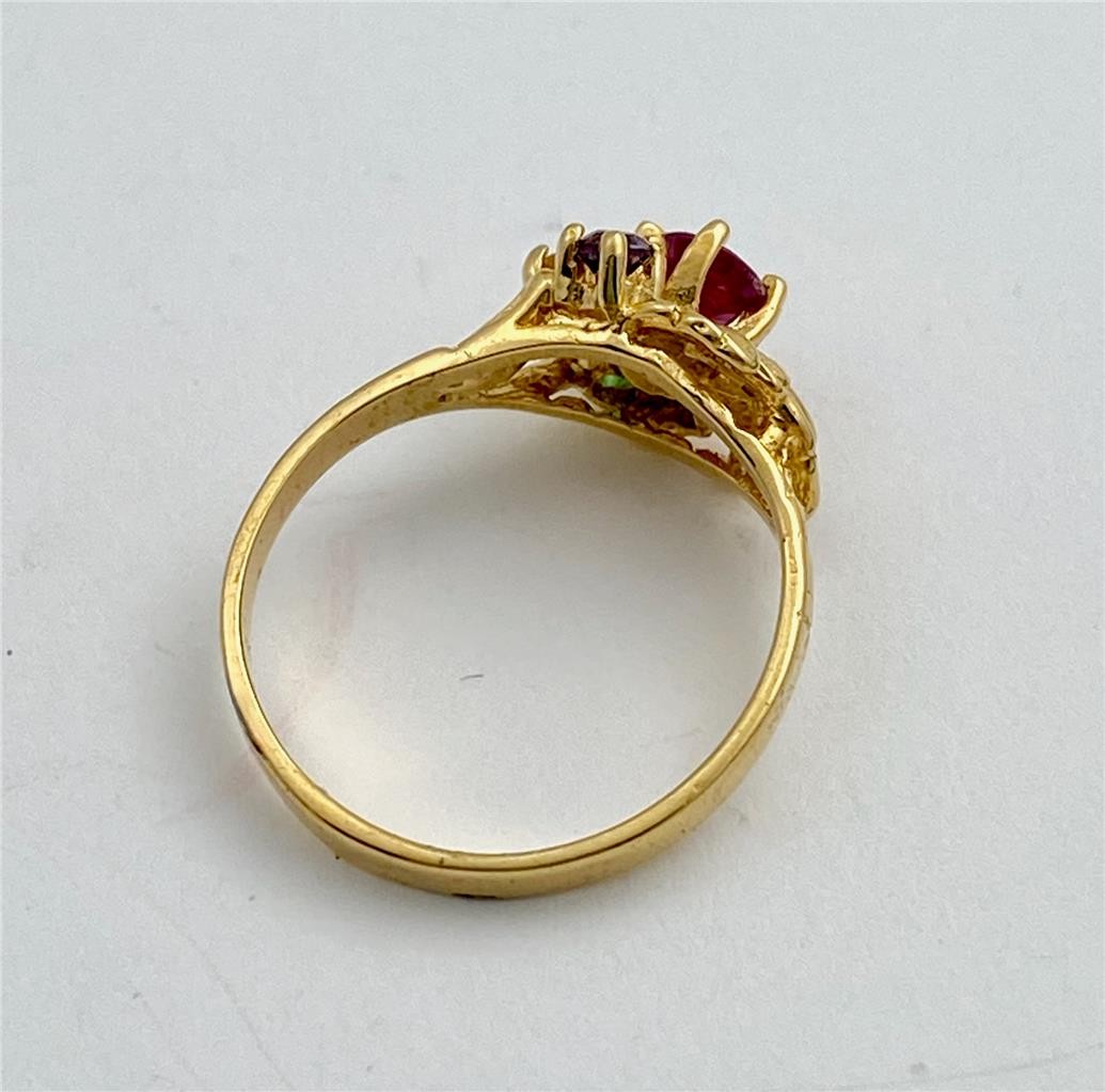 Vintage Red, Green, Purple & Yellow Gem Stones Gold Tone Ring Size 5