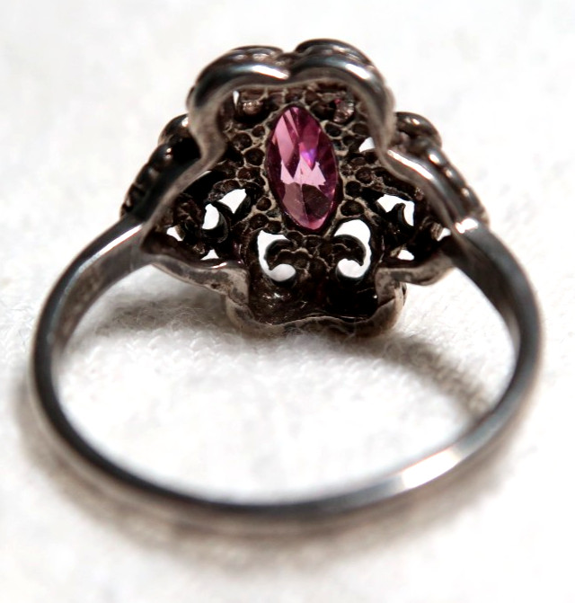 VINTAGE STUNNING STERLING SILVER ROSE PINK CZ RING ~ SIGNED: UT 925 ~ SIZE 7.75