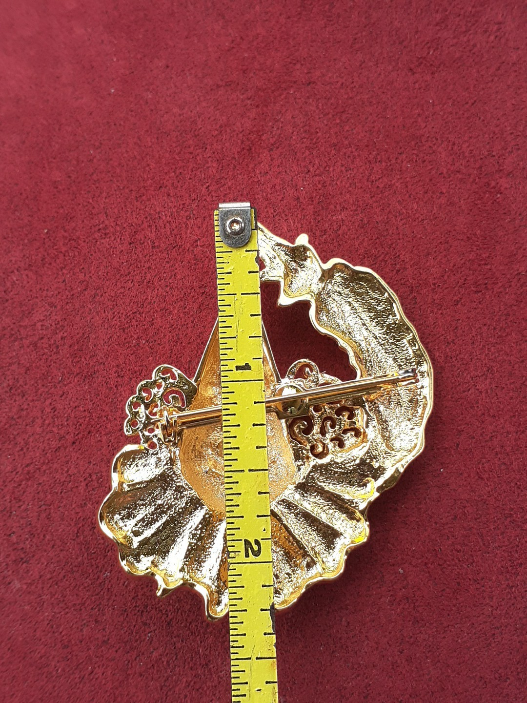 Vintage Signed JJ Goldtone Faux Pearl Clown Face Brooch Pin Fashion Jewelry