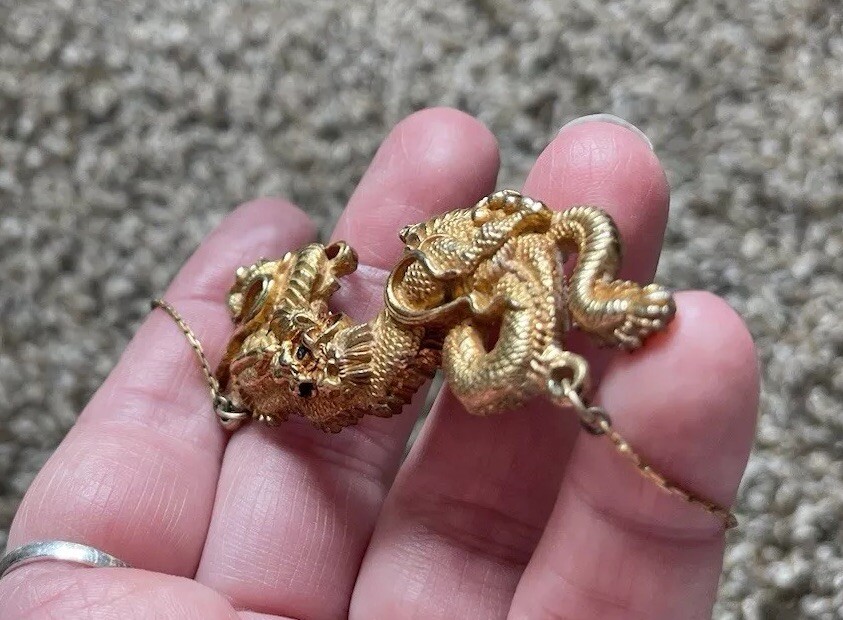 VTG Signed ALVA Museum Replica Menuki Fighting Dragon Gold Tone Necklace